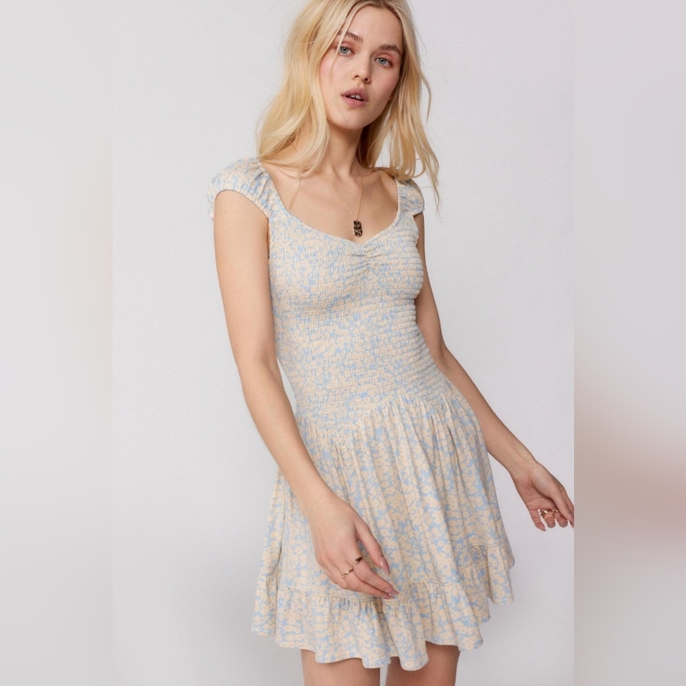 Urban Outfitters Georgina Smocked Floral Mini Dress Blue XS - Picture 6 of 13